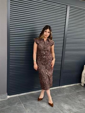 Kahverengi Şal Desen Önü Düğmeli Elbise