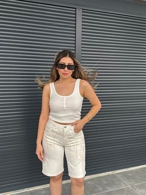 Karol Nakışlı Bermuda Şort