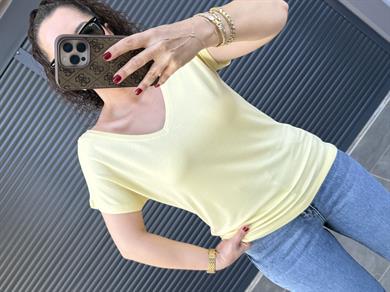 Modal Kumaş Ön Arka V Yaka T-Shirt Sarı