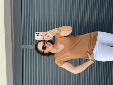 Modal Kumaş  V Yaka T-Shirt Kiremit