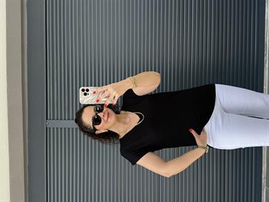 Modal Kumaş  V Yaka T-Shirt Siyah