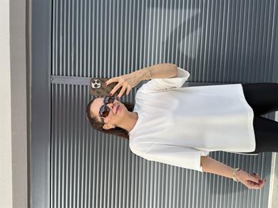 Modal Kumaş Yan Yırtmaçlı Basic T-Shirt Beyaz