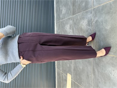 Mürdüm Nervürlü Arka Beli Lastikli Pantolon