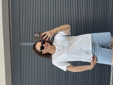 Premium Çiçek Güpür Detaylı T-shirt Ekru