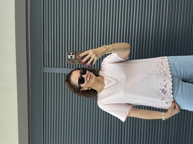 Premium Çiçek Güpür Detaylı T-shirt Pembe