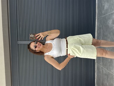 Premium Kemerli Arka Beli Lastikli Şort Sarı