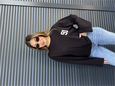 Siyah Rakam Baskılı İnce Sweatshirt