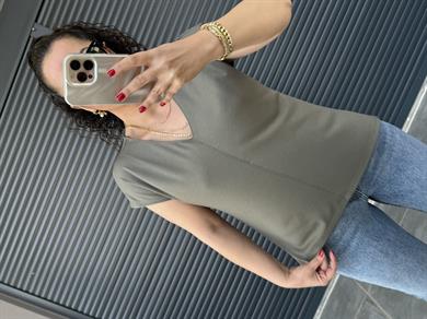 V Yaka Yarasa Kol Modal T-shirt Haki