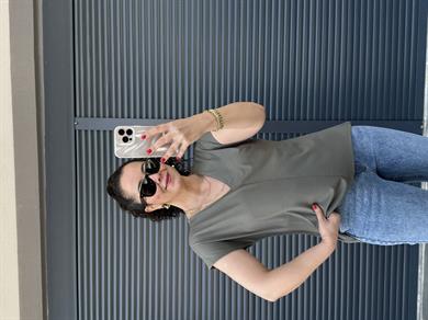 V Yaka Yarasa Kol Modal T-shirt Haki