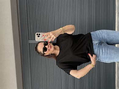 Yarasa Kol Arkası Çıtçıt Detaylı T-shirt Siyah