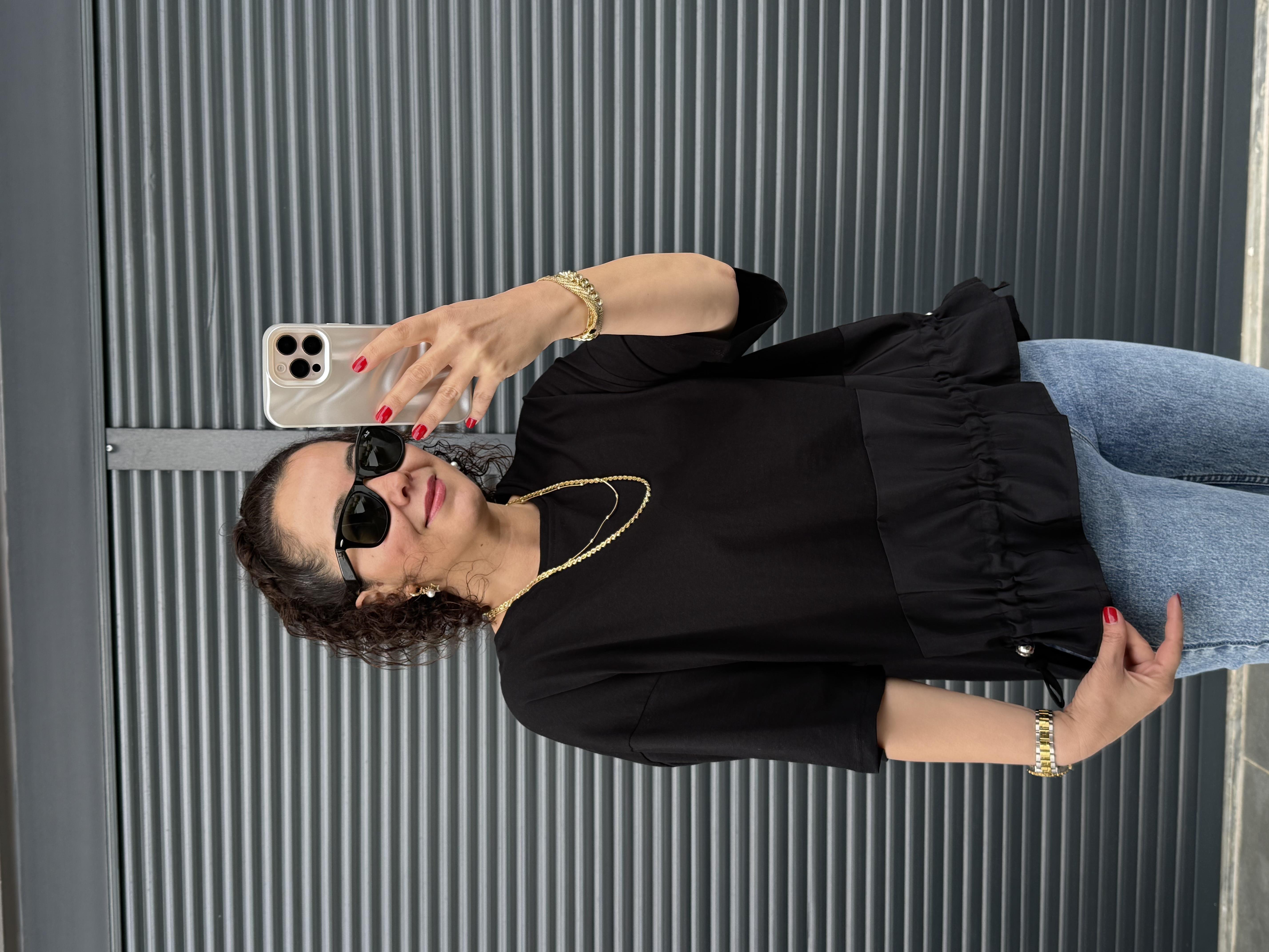 Büzgü Detaylı Tasarım T-shirt Siyah