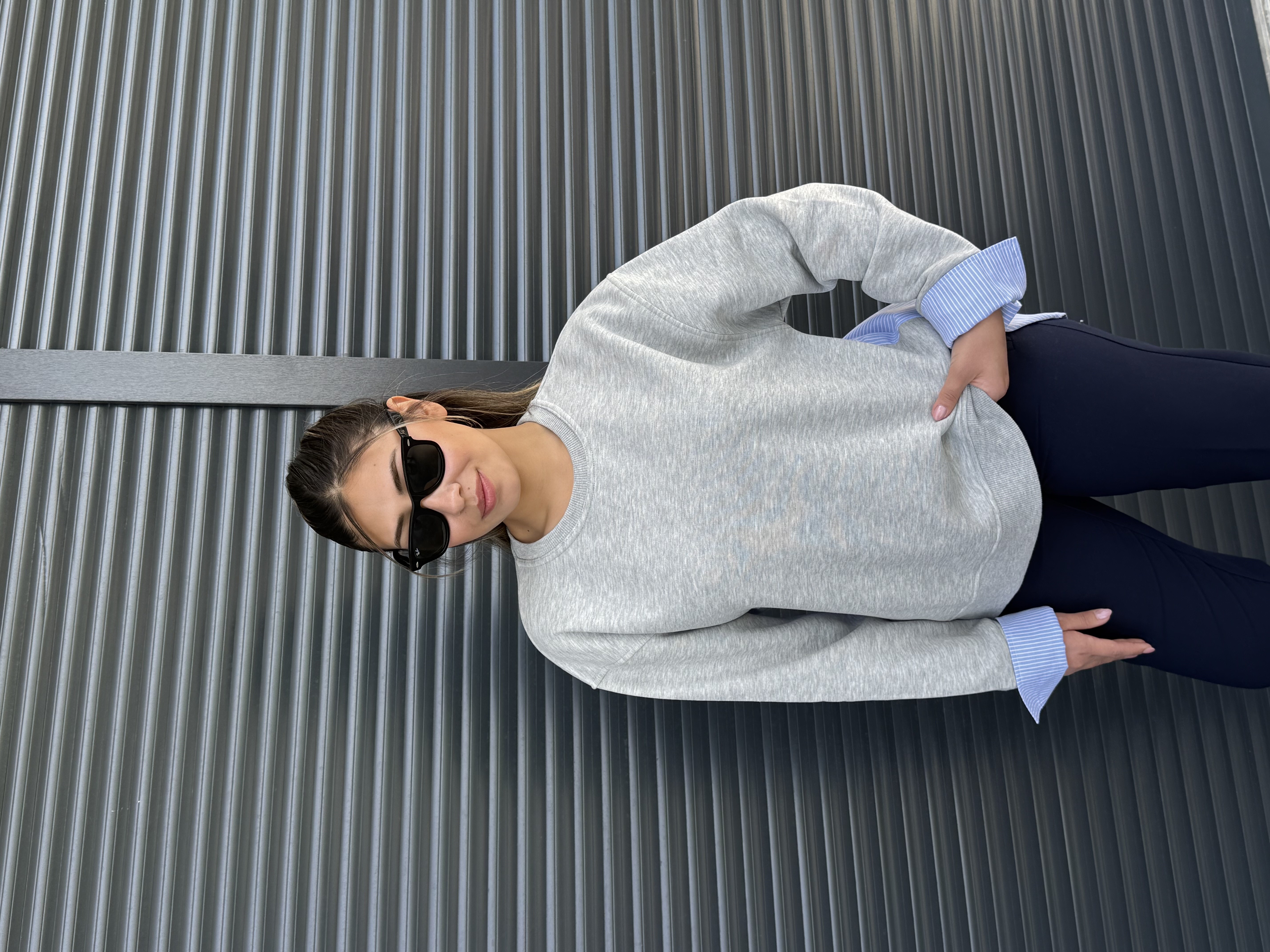 Çizgili Gömlek Detaylı Sweatshirt