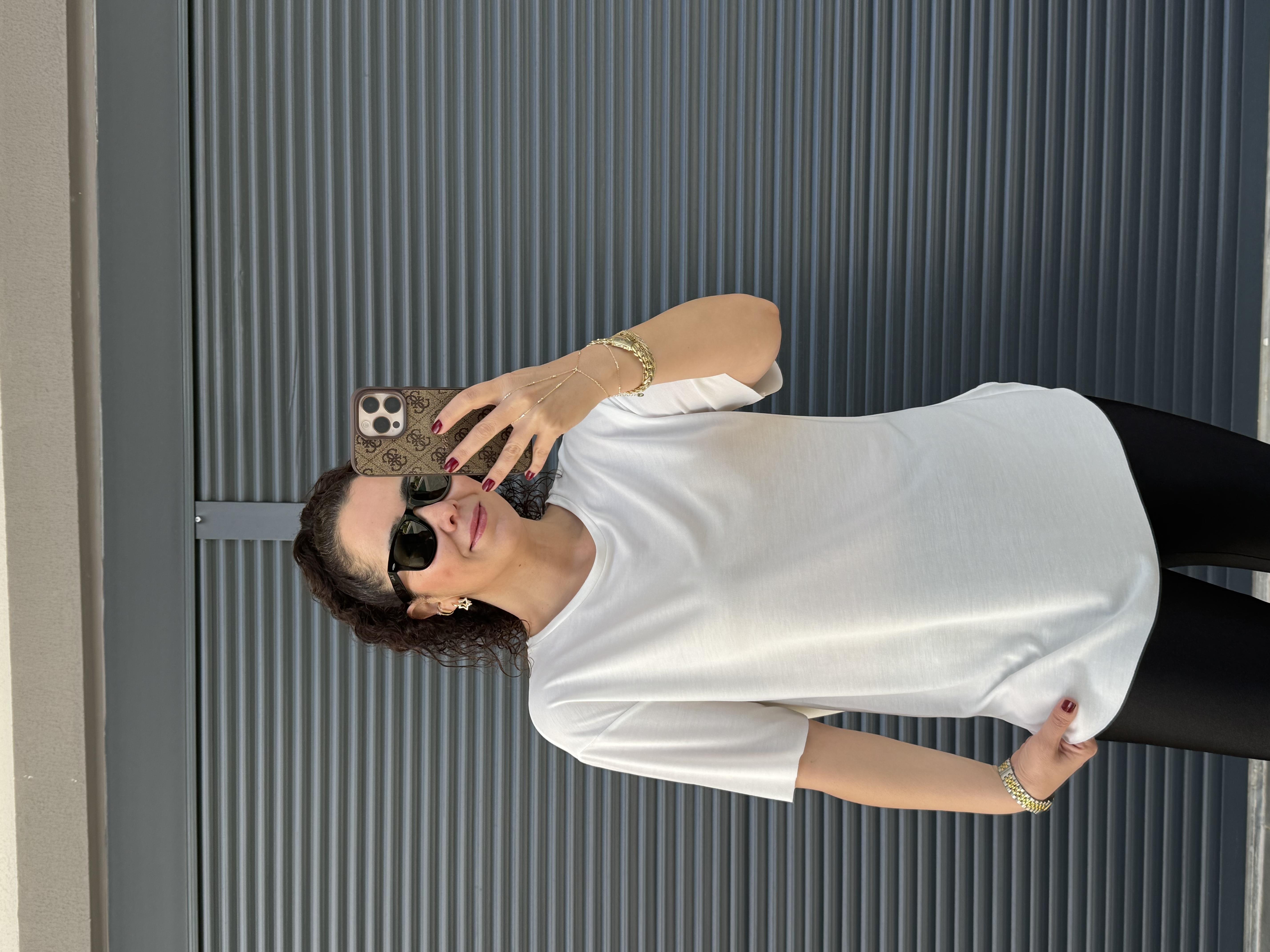 İthal Modal Bisiklet Yaka T-Shirt Ekru