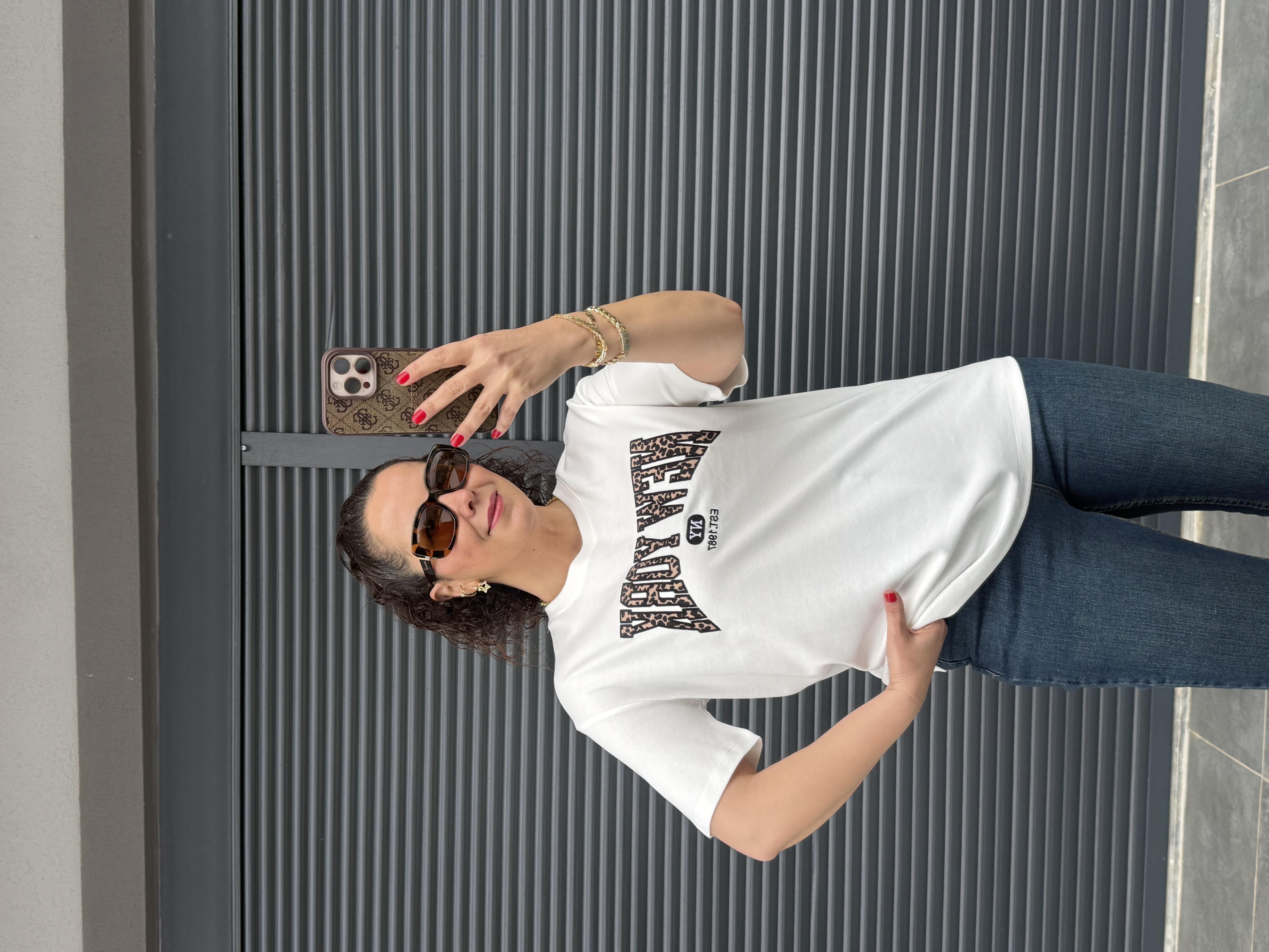 Leopar New York T-Shirt Beyaz