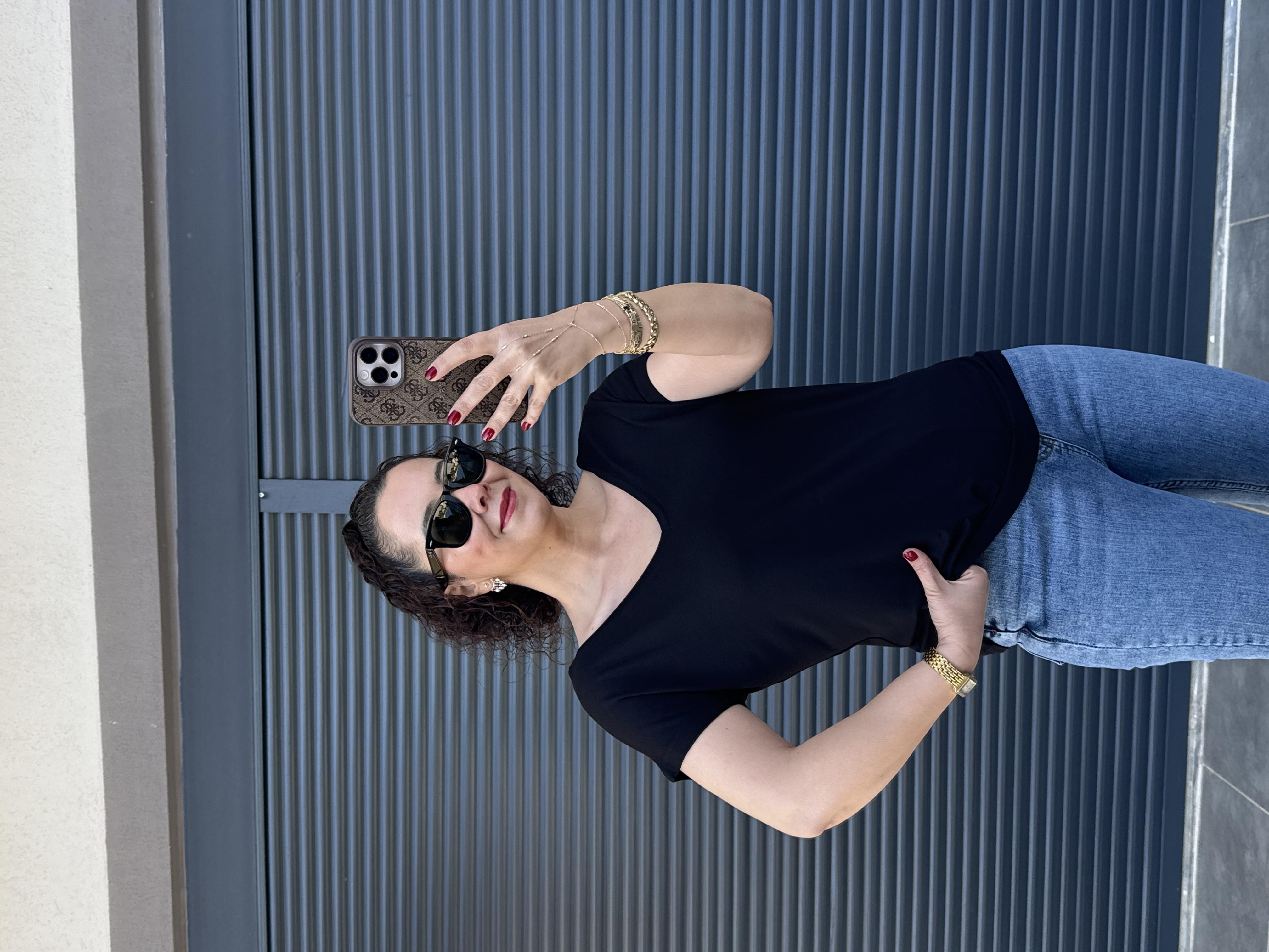 Modal Kumaş Ön Arka V Yaka T-Shirt  Siyah