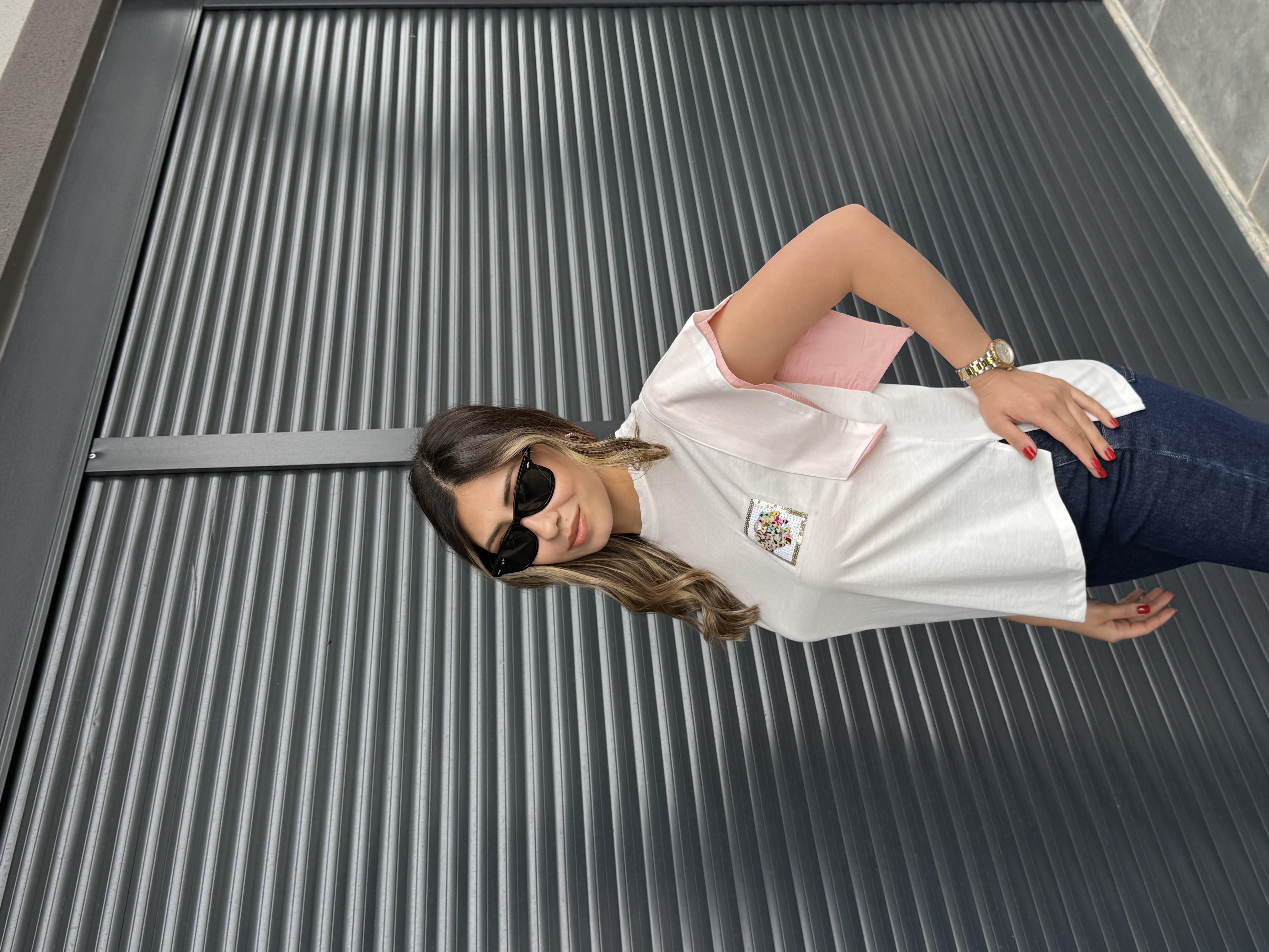Pul Detaylı Tasarım T-shirt Somon