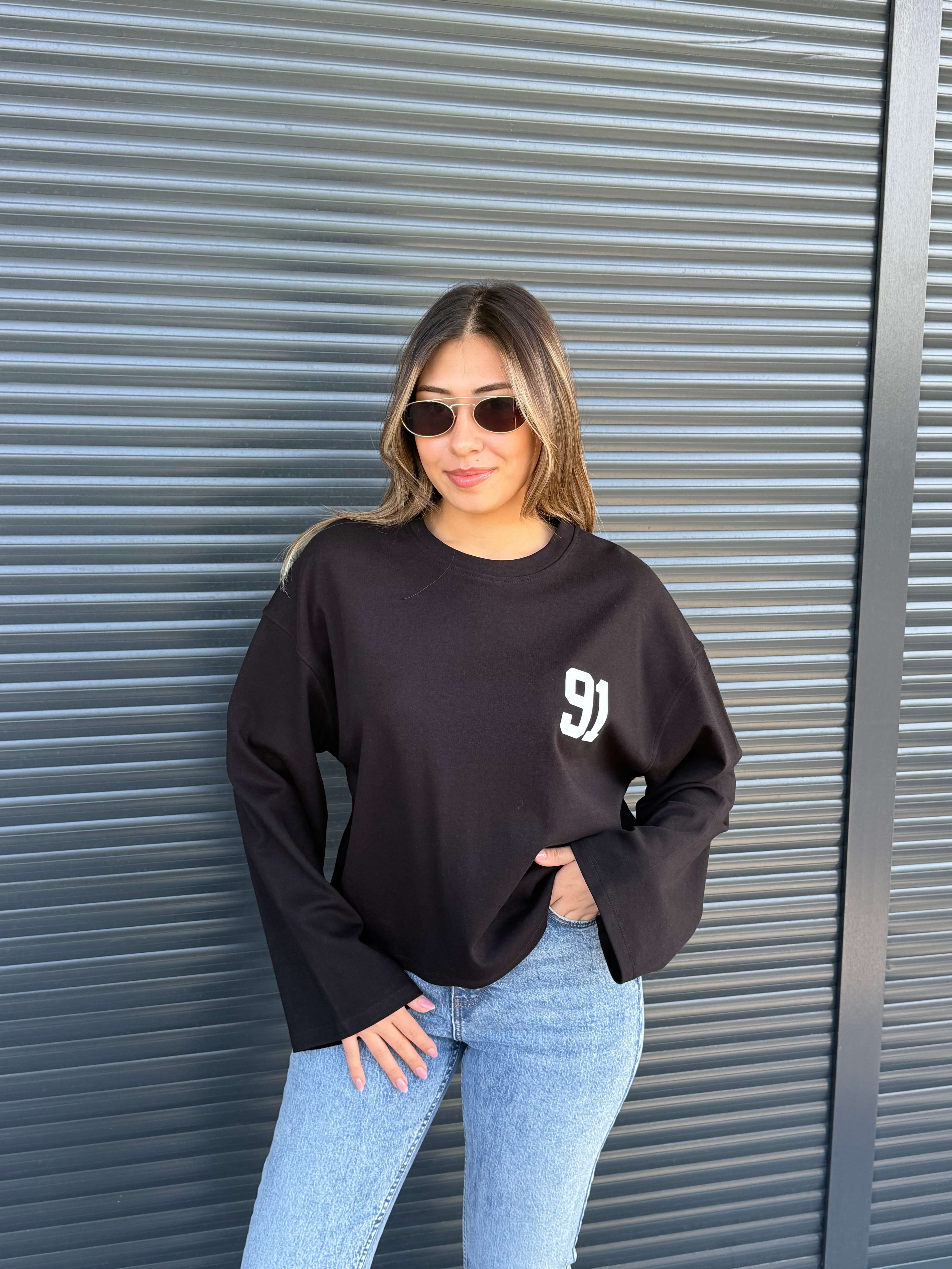 Siyah Rakam Baskılı İnce Sweatshirt