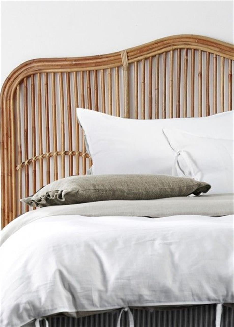 Çubuklu Rattan Yatakbaşı