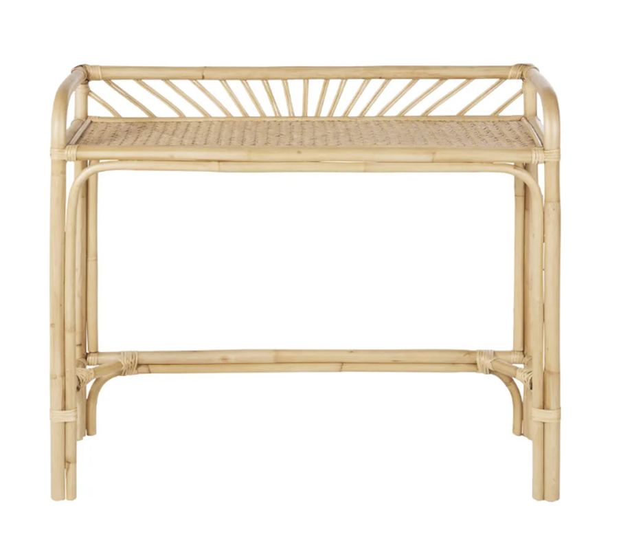 Rattan Dresuar 