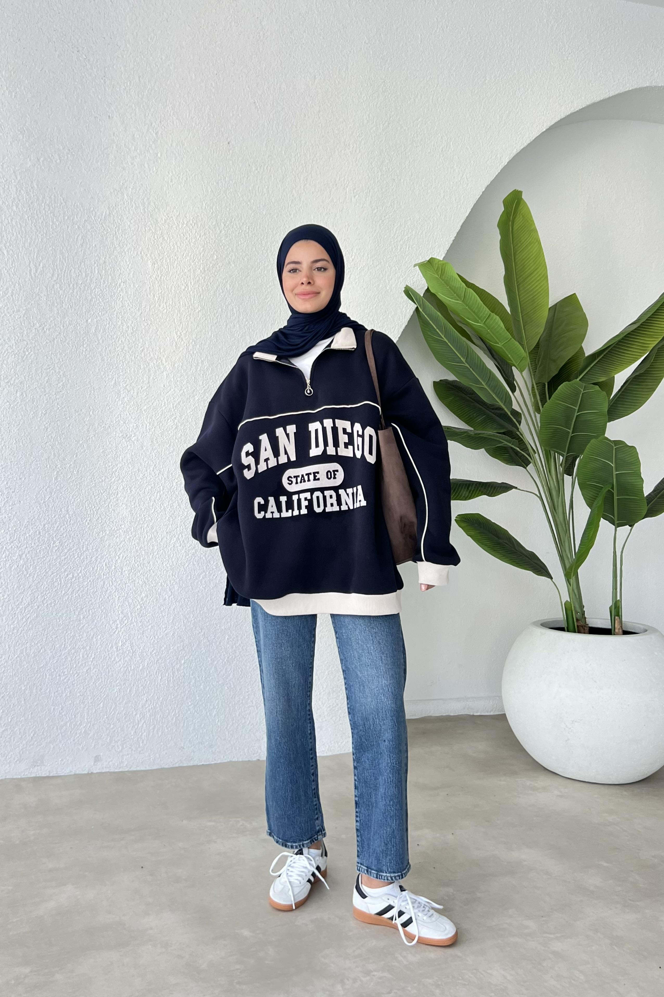 SAN D EGO BERSHKA SWEAT