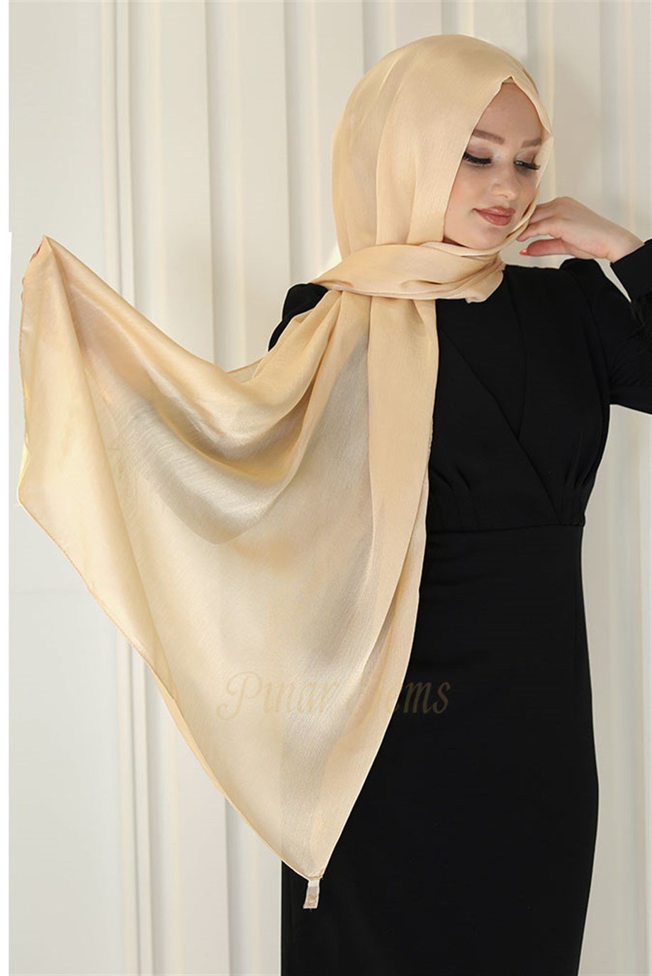 Pınar Şems Abiyem Şal Somon