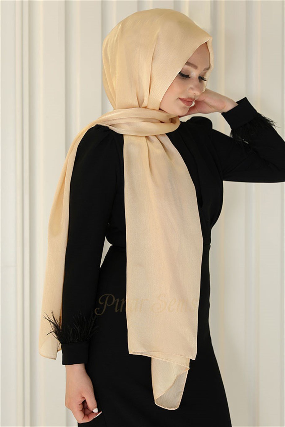 Pınar Şems Abiyem Şal Somon