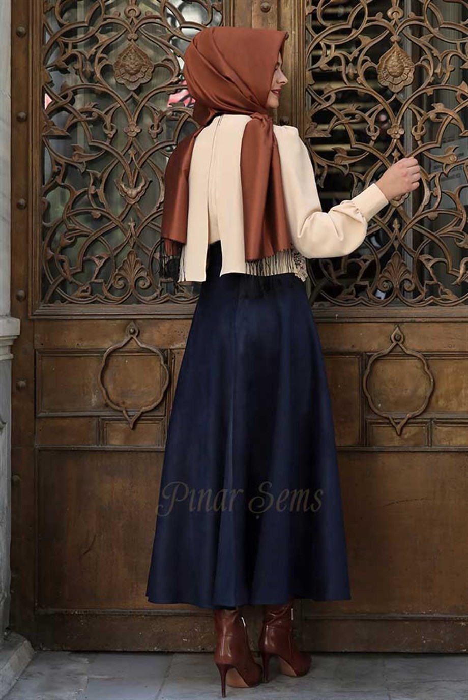 Pınar Şems Dantel Pelerinli Gömlek Bej