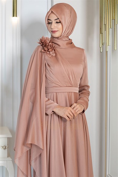 Pınar Şems Yaren Abiye Bakır