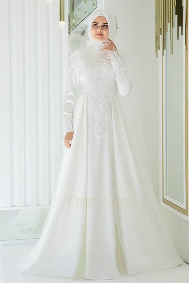 Pınar Şems Yeni Nevra Abiye Beyaz