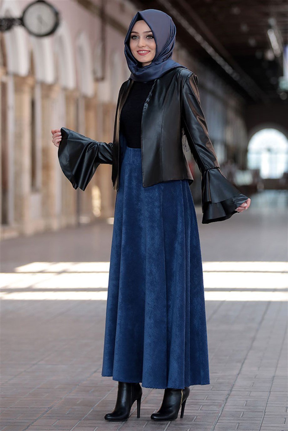 Pınar Şems Meltem Etek Saks