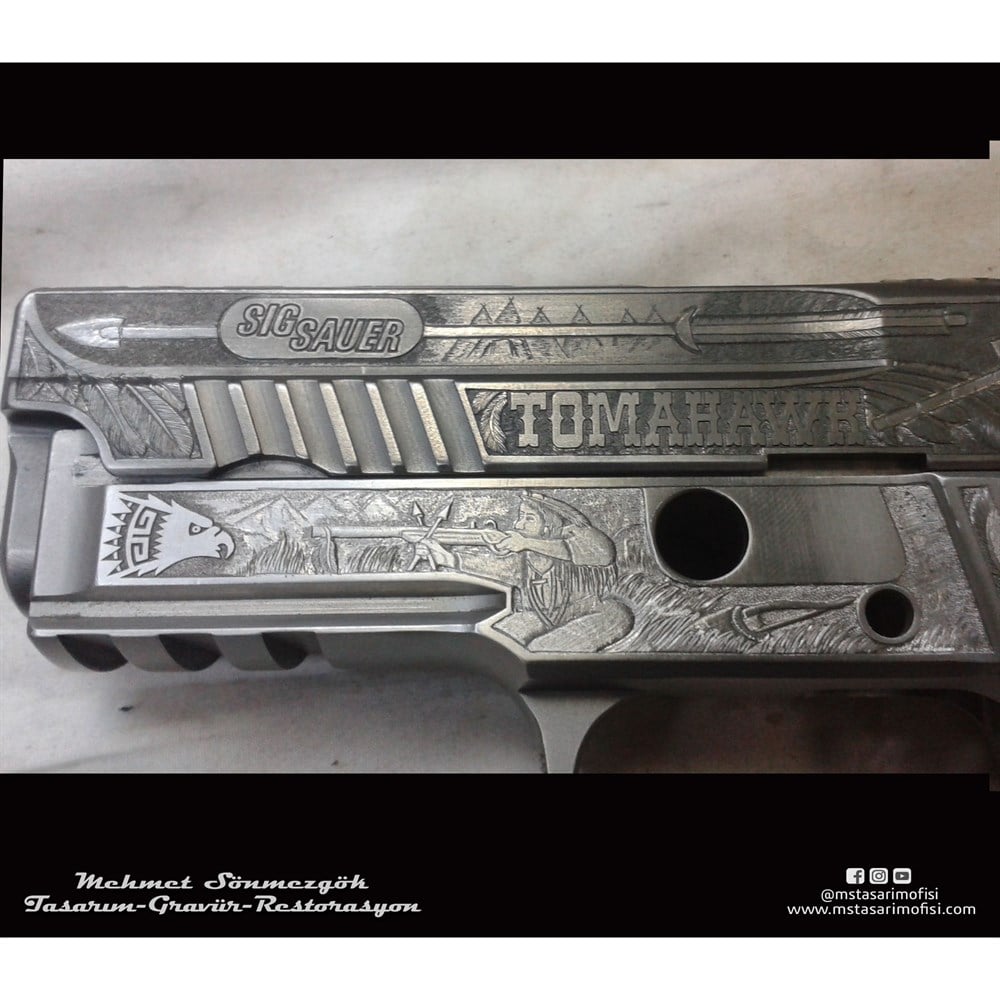 Sig Sauer P226 Gravür // Tomahawk