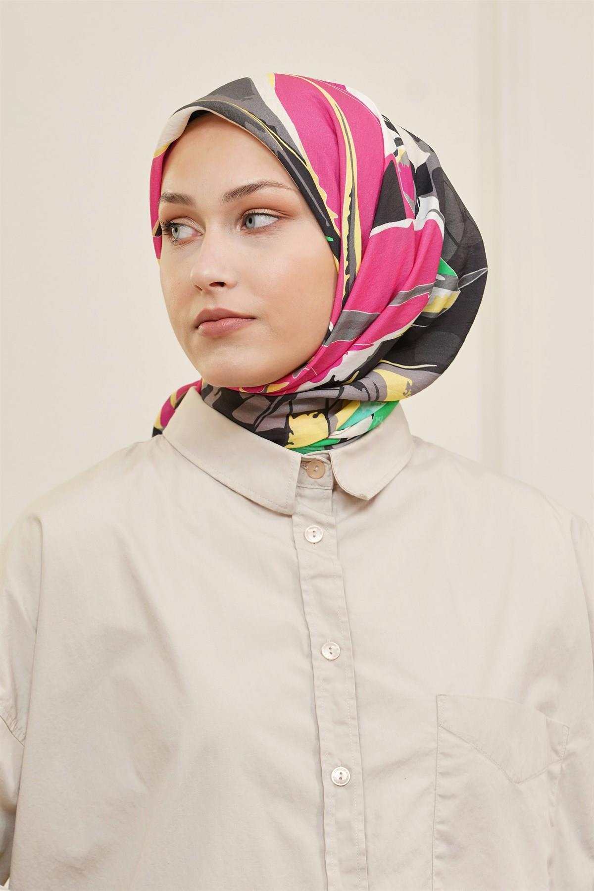 Loryan Scarf İpek Baskı, Desenli, Diamond Lily Pamuklu Eşarp Fuşya-Bej