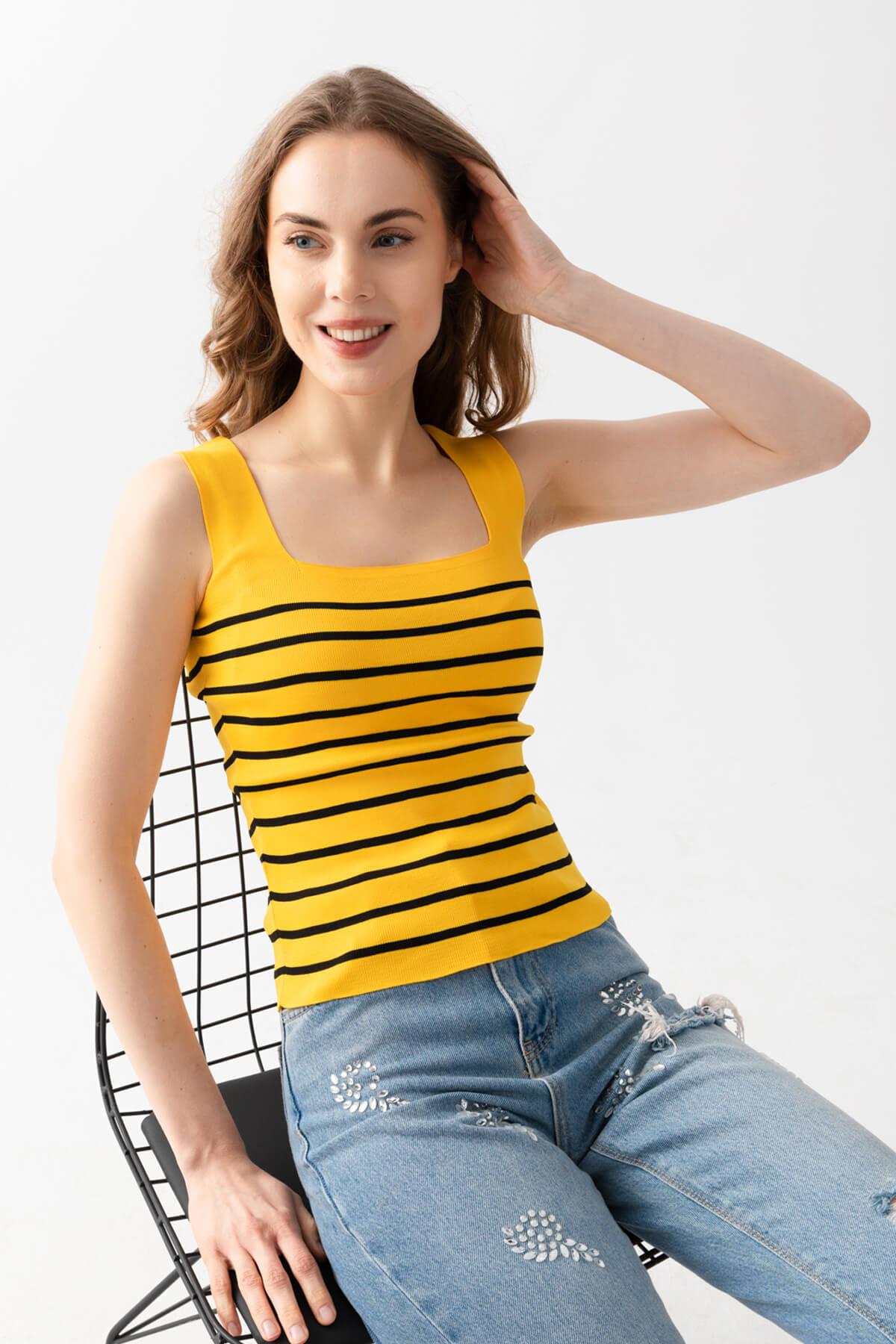 Kare Yaka Çizgili Triko Atlet Triko Bluz 1133