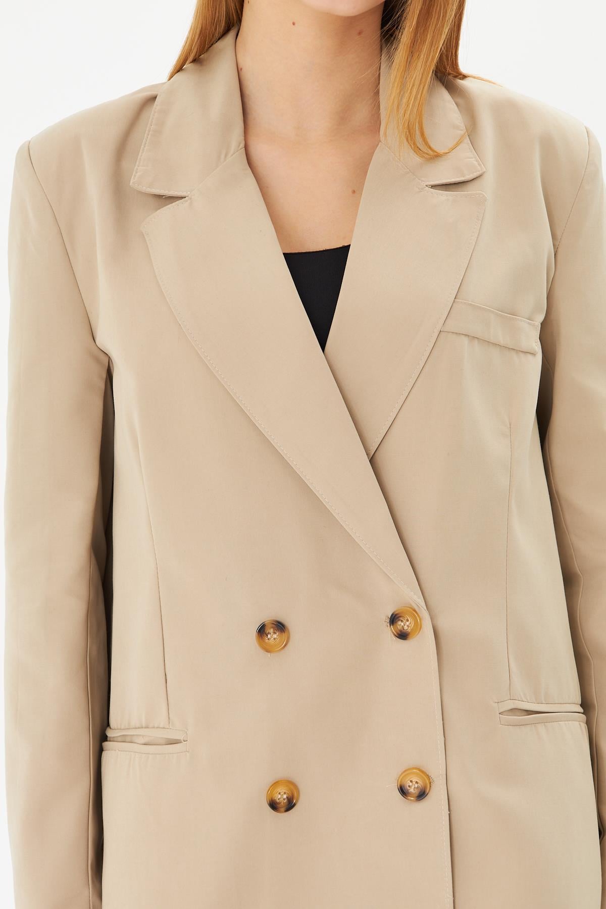 Kadın Düğmeli Oversize Blazer Ceket  2025-T0103
