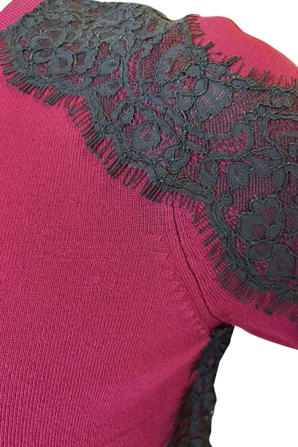 Kadın Yumuşak Dokulu Bisiklet Yaka Dantelli Kısa Kollu Triko Bluz Bordo