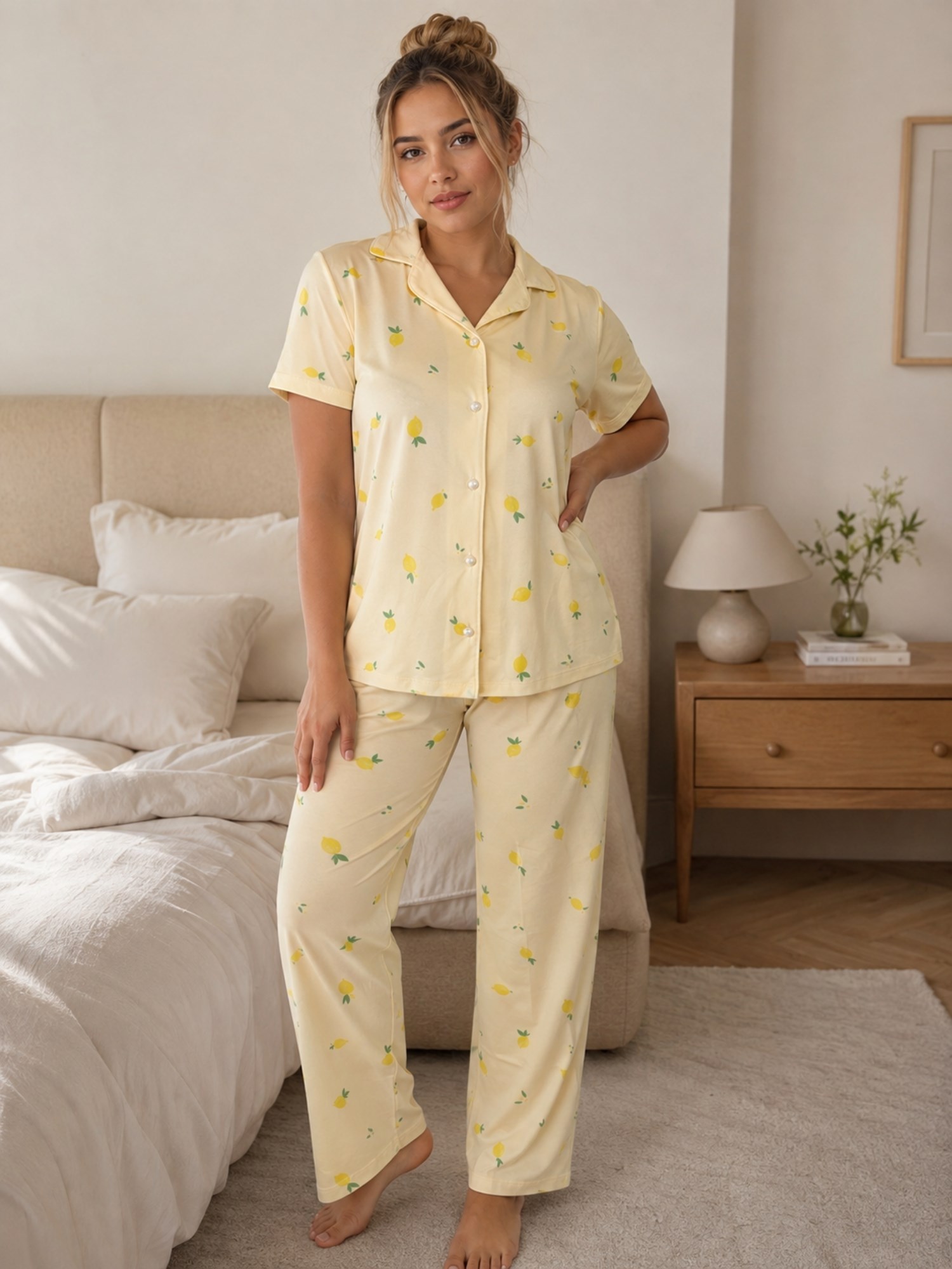 Kadın Yumuşak Dokulu Limon Desenli Kısa Kollu Düğmeli Pijama Takımı 8026 Sarı