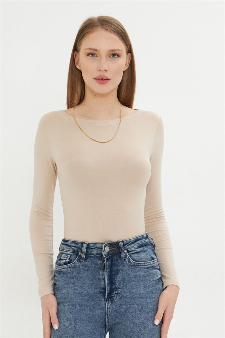 Kadın Kayık Yaka Basic Uzun Kollu Body Likralı Bluz  Viskon Body 160 Bej