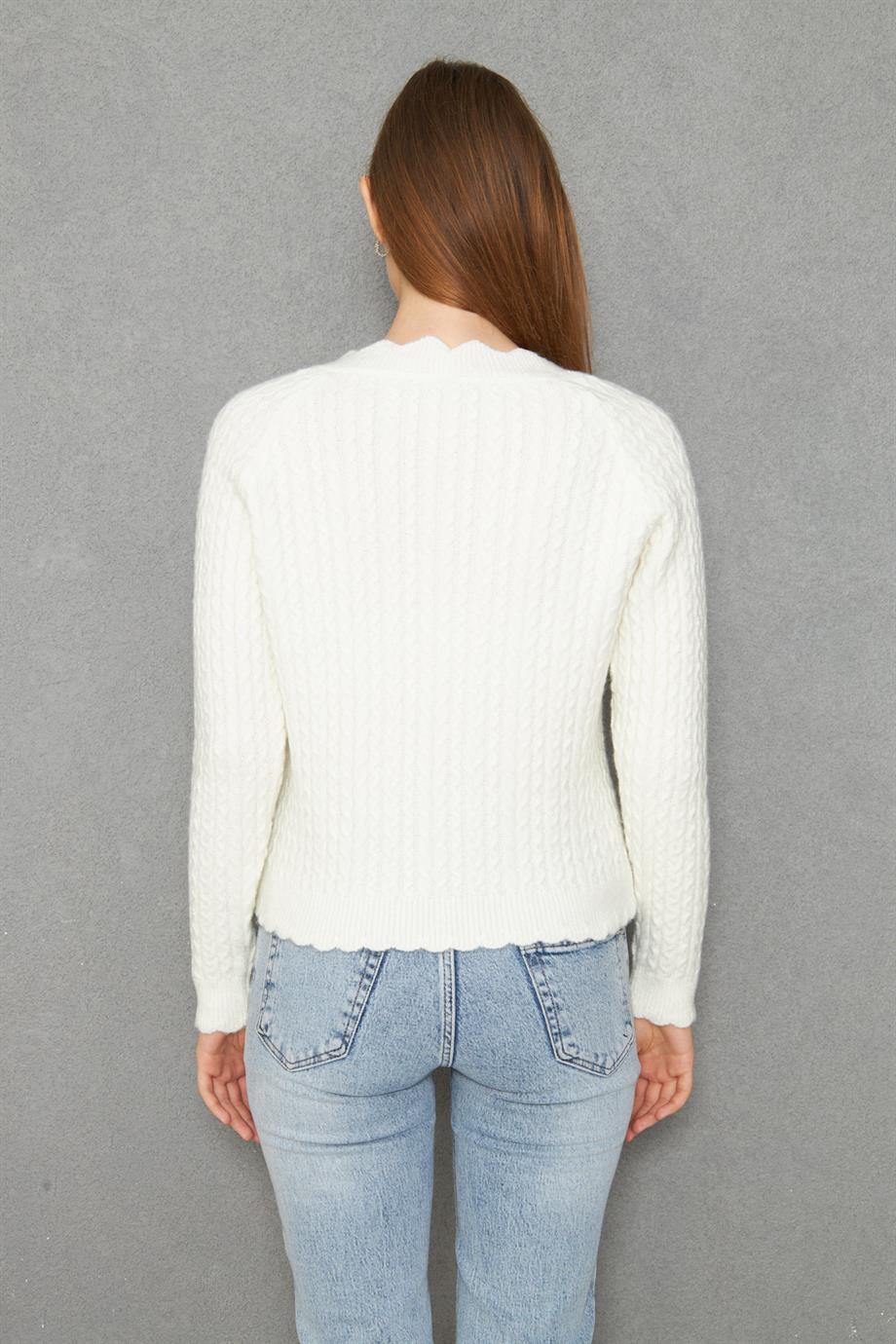 Kadın V Yaka İnci Düğmeli Yumuşak Dokulu Saç Örgü Triko Hırka 70917