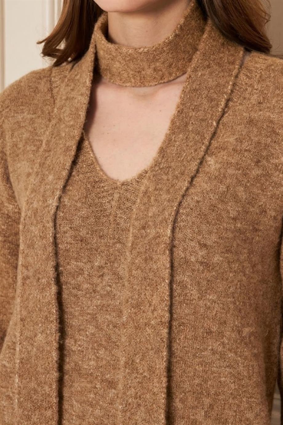 Kadın Yumuşak Dokulu V Yaka Oversize Yünlü Triko Kazak Atkı Takım 7141 Camel