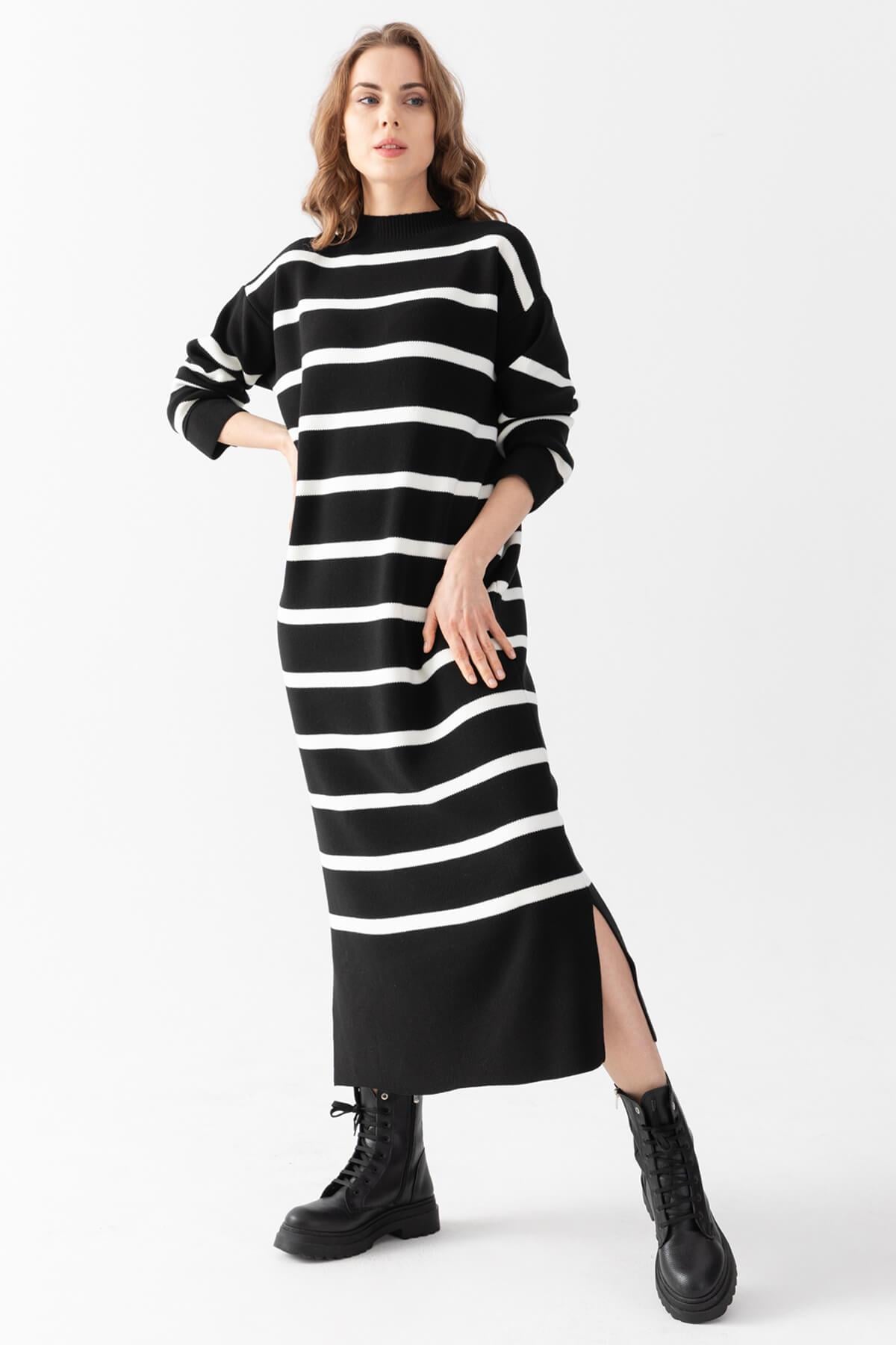 Irmak Kerekli Kadın Çizgili Oversize Elbise, Kadın Elbise,Triko Elbise, Oversize Elbise, Uzun Elbise, Siyah Ekru