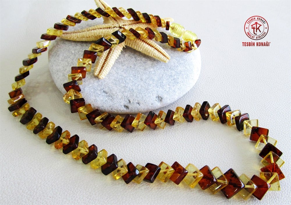 Damla Kehribar Kolye