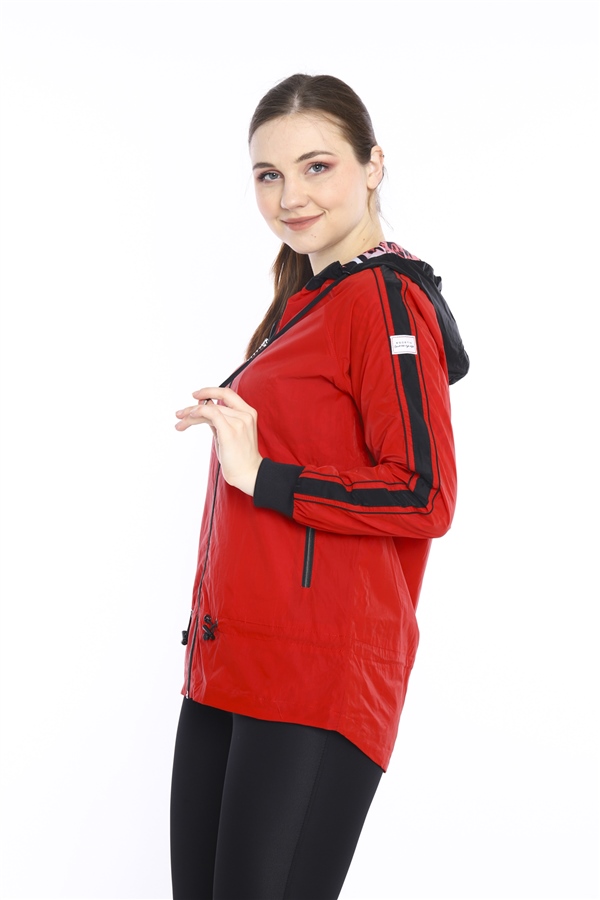 Escetic Kırmızı Kadın Spor Kapişonlu  Su İtici Rüzgarlık Fermuarlu İnce Ceket 6560