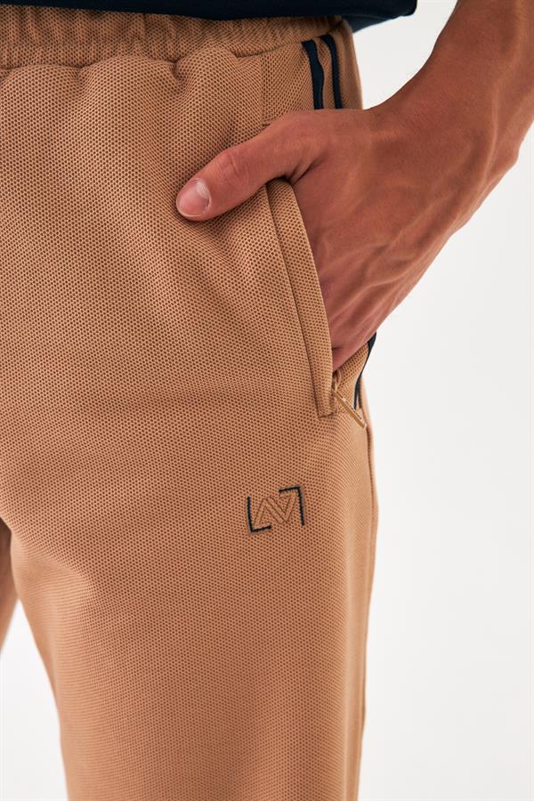 Escetic Açık Kahve Erkek Casual Rahat Kalıp %100 Pamuk Nefes Alabilen Petek Süprem Kumaş Spor Şort B1540