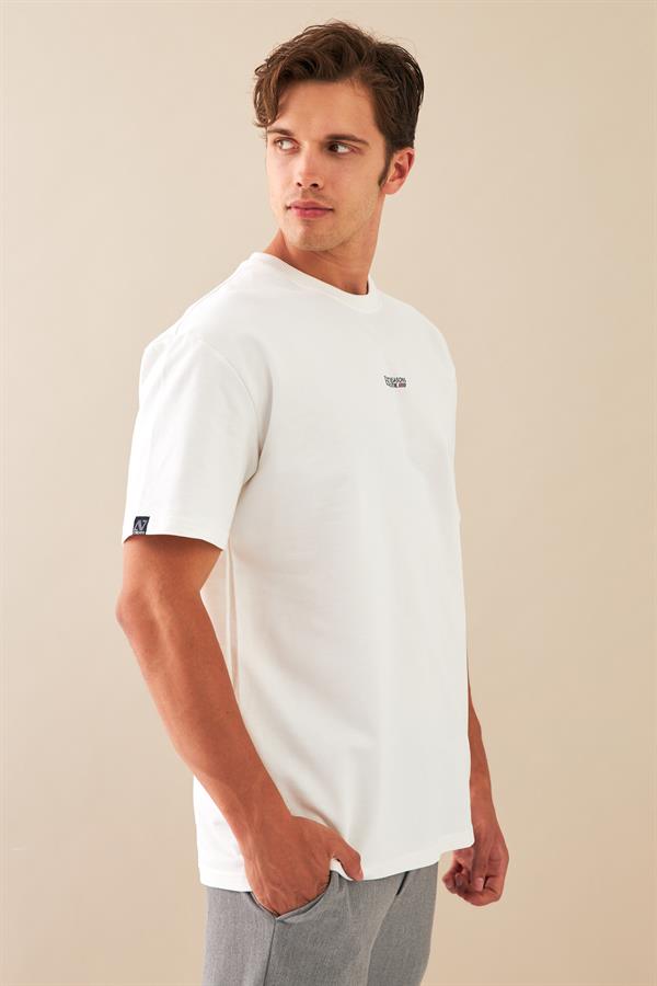 Escetic Erkek Beyaz Spor Baskılı O Yaka Nefes Alan %100 Pamuklu Kumaş Oversize T-Shirt T0078