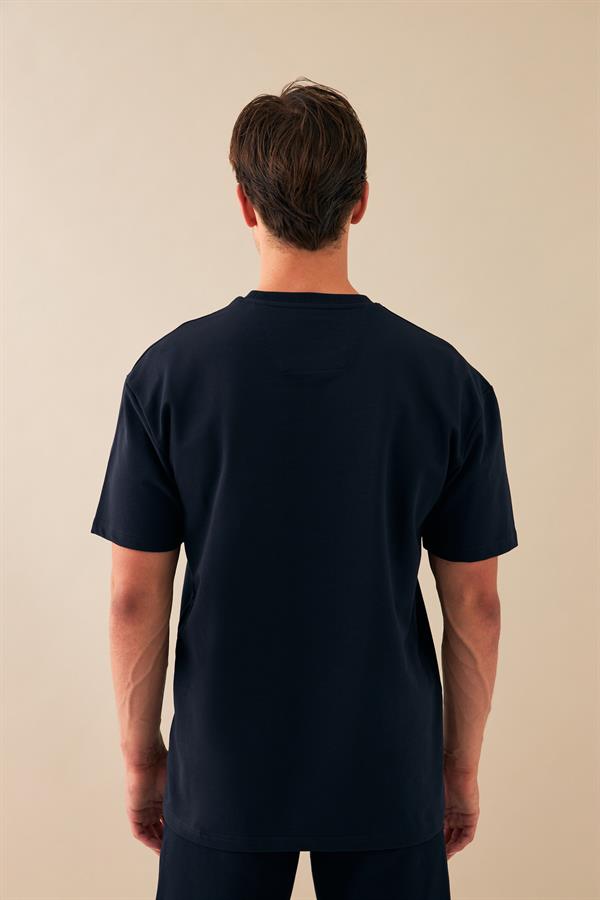 Escetic Erkek Lacivert Spor Baskılı O Yaka Nefes Alan %100 Pamuklu Kumaş Oversize T-Shirt T0096