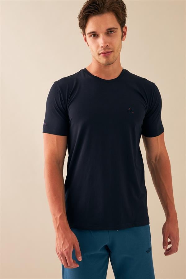Escetic Erkek Lacivert Spor Sıfır Yaka Nefes Alan Penye Modal Kumaş Slimfit T-Shirt T0083