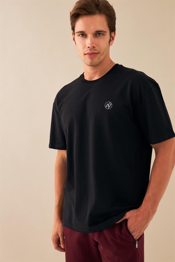 Escetic Erkek Siyah Spor Baskılı O Yaka Nefes Alan %100 Pamuklu Kumaş Oversize T-Shirt T0086
