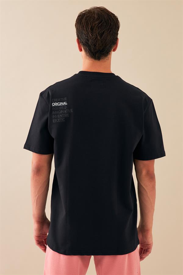 Escetic Erkek Siyah Spor Baskılı O Yaka Nefes Alan %100 Pamuklu Kumaş Oversize T-Shirt T0070