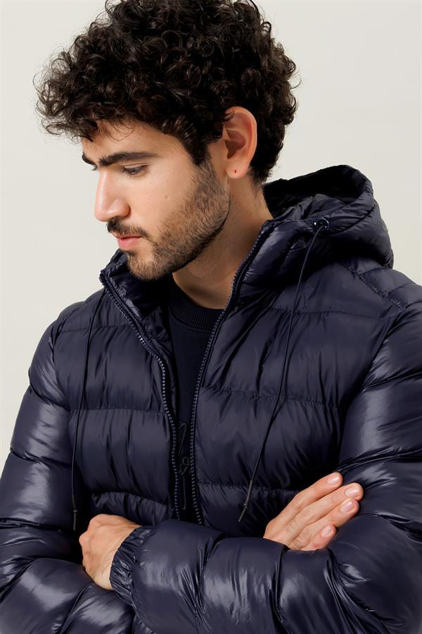 Escetic Lacivert Sabit Kapüşonlu 3 Cepli Su İtici Rüzgar Geçirmez Erkek Şişme Mont 7093