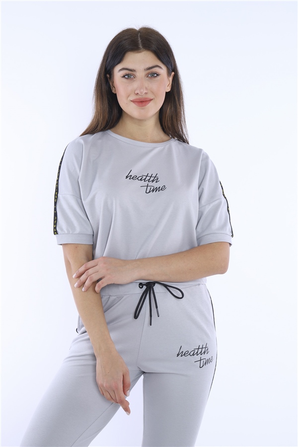 Escetic Gri Kadın Baskı Şerit Detaylı ABD Pike Nefes Alan T-shirt Takım A3000